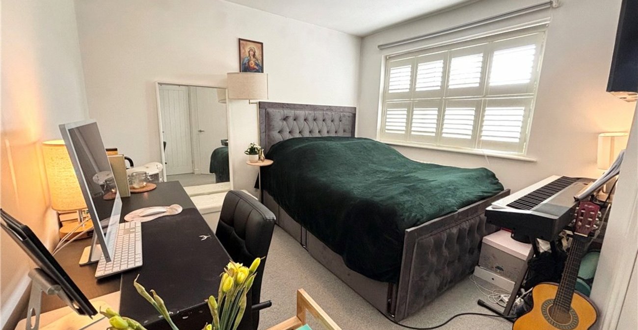 2 bedroom house for sale in St Mary Cray | Robinson Jackson