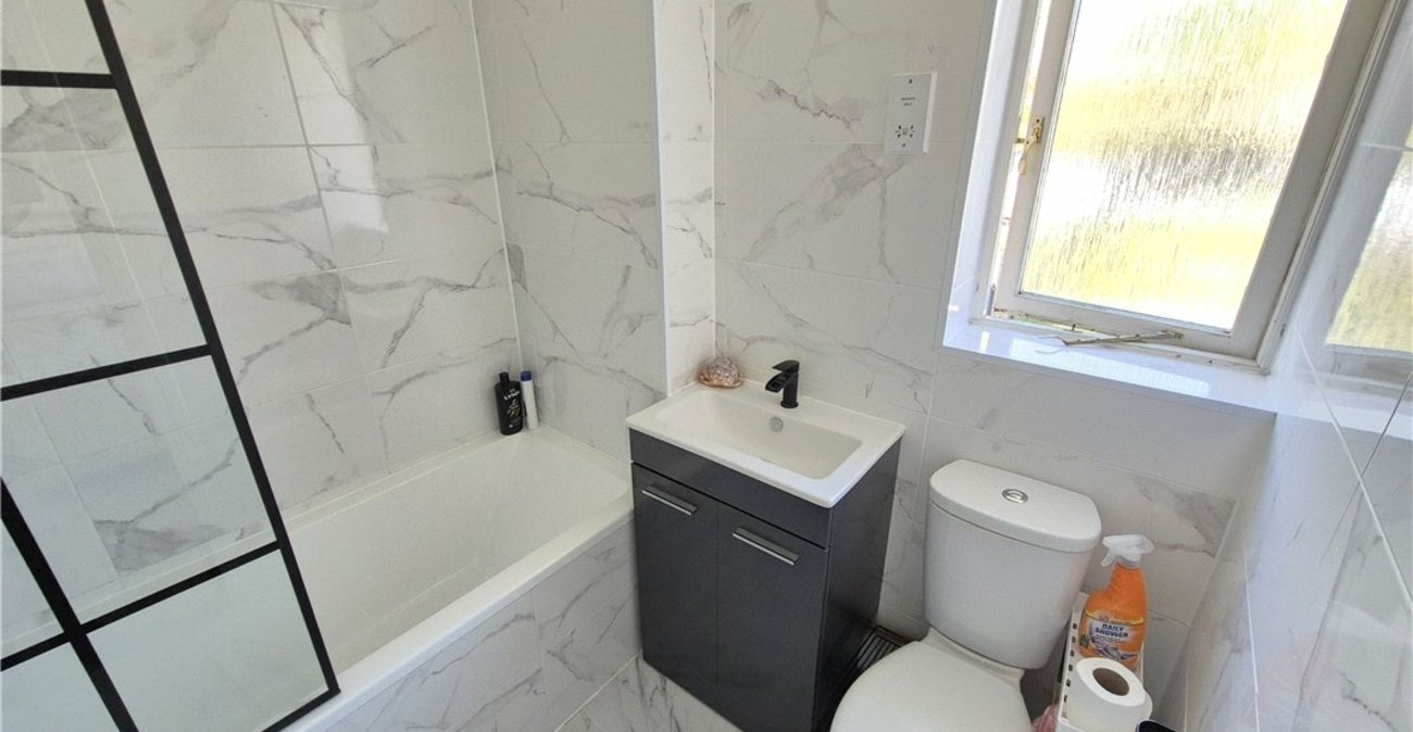 2 bedroom house for sale in St Mary Cray | Robinson Jackson