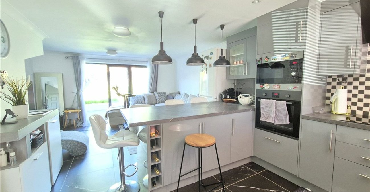 2 bedroom house for sale in St Mary Cray | Robinson Jackson