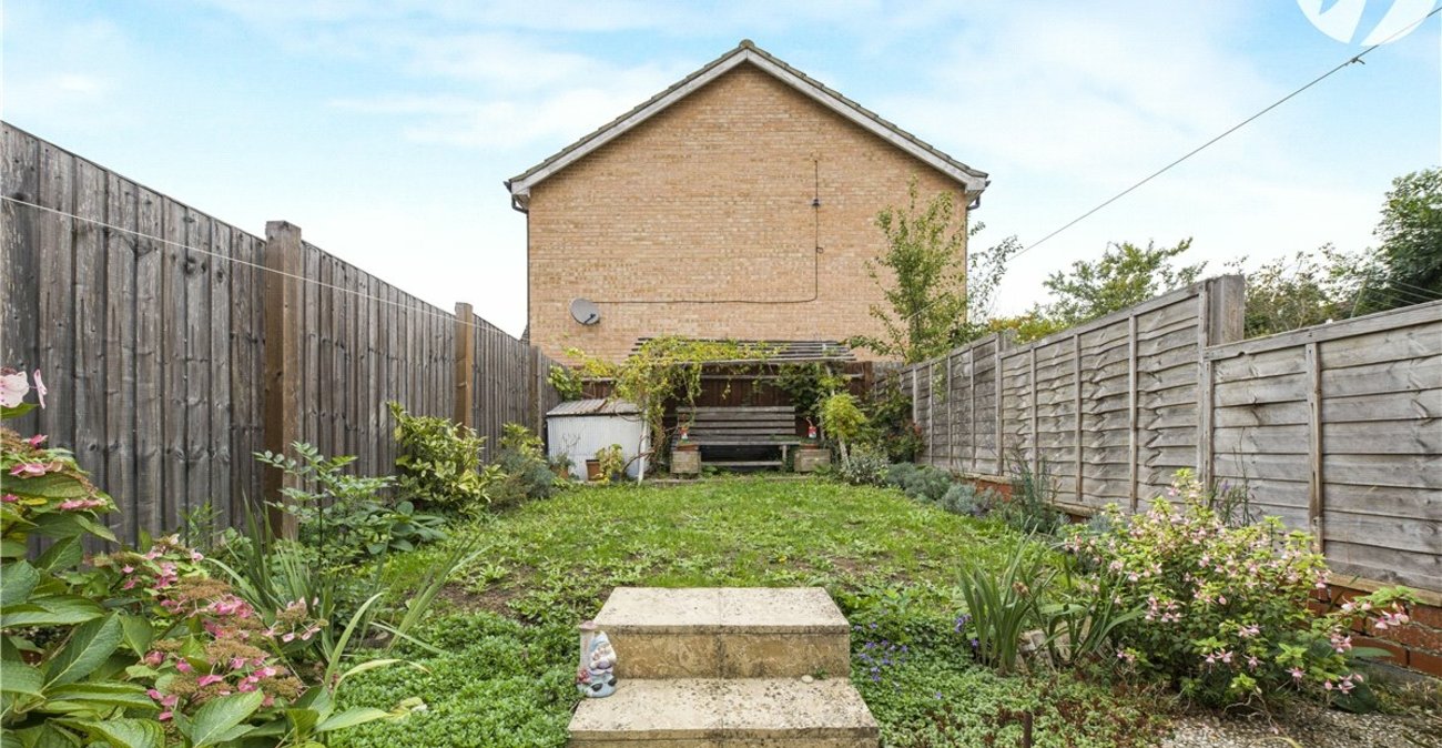 2 bedroom house for sale in St Mary Cray | Robinson Jackson