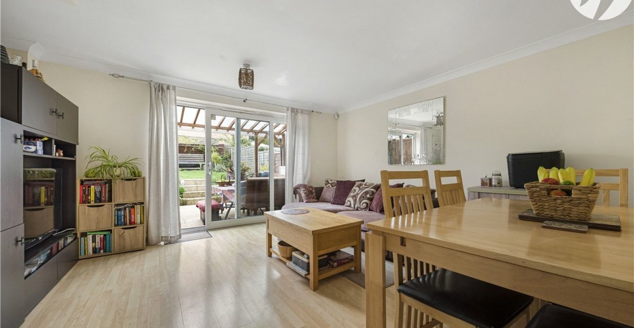 2 bedroom house for sale in St Mary Cray | Robinson Jackson