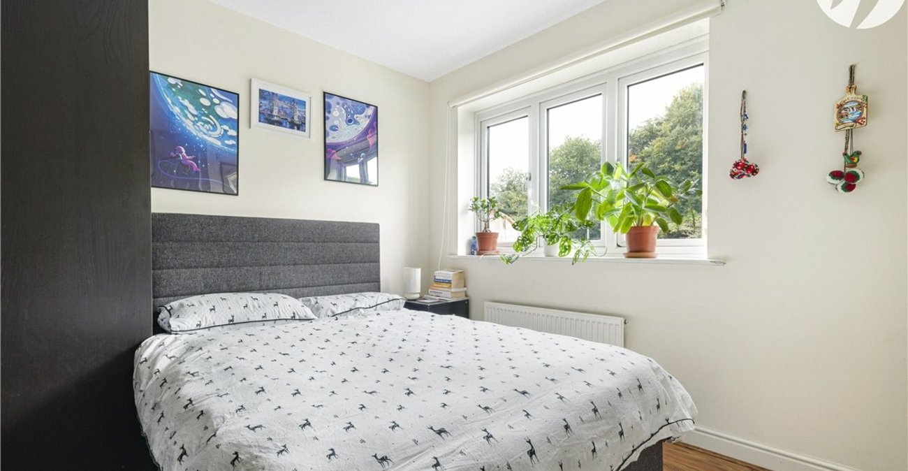 2 bedroom house for sale in St Mary Cray | Robinson Jackson