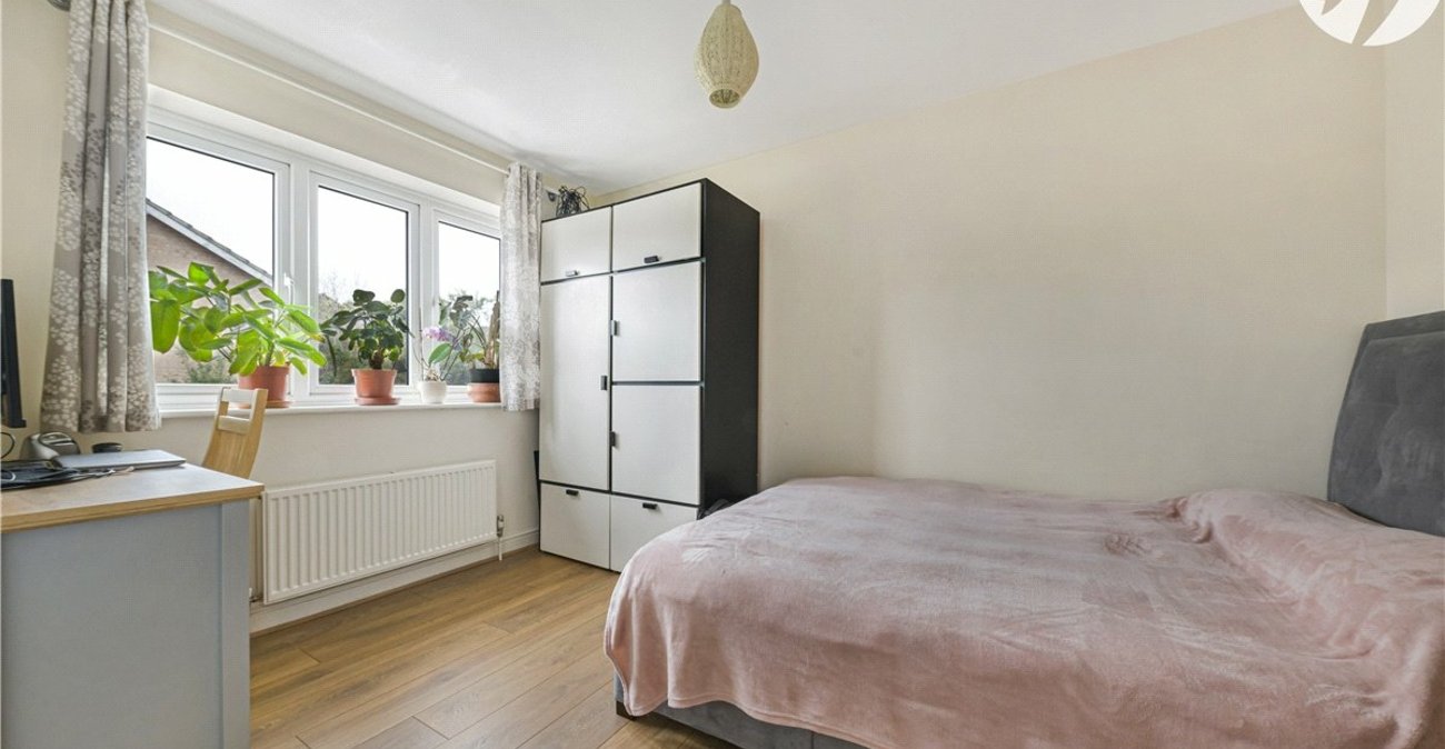 2 bedroom house for sale in St Mary Cray | Robinson Jackson