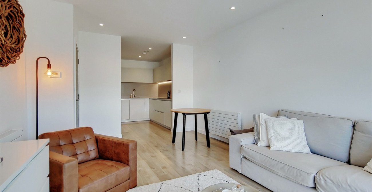 1 bedroom property for sale in Sydenham | Robinson Jackson