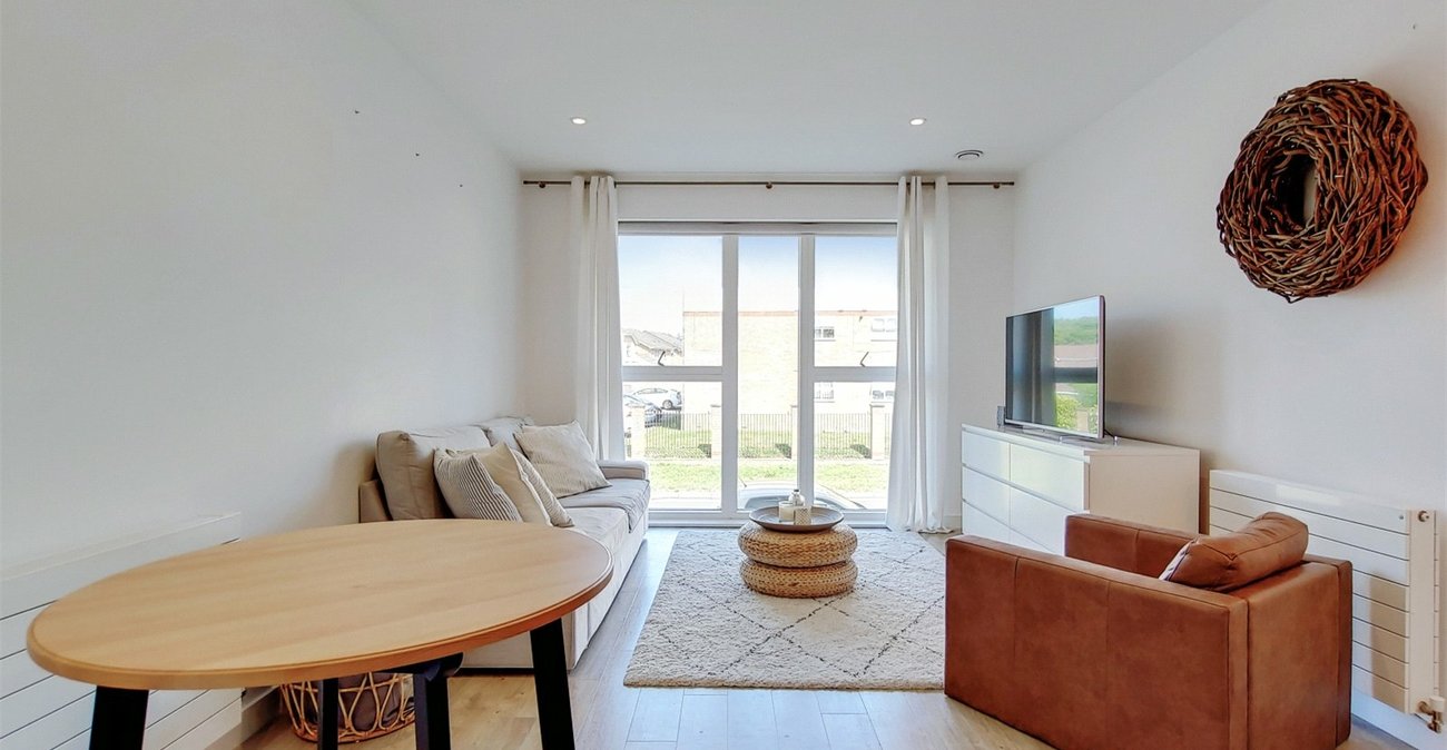 1 bedroom property for sale in Sydenham | Robinson Jackson