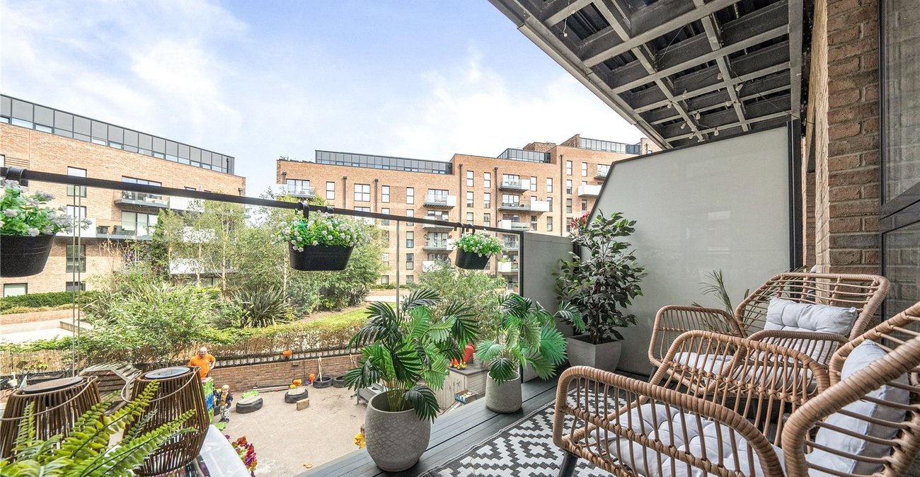 1 bedroom property for sale in Sydenham | Robinson Jackson