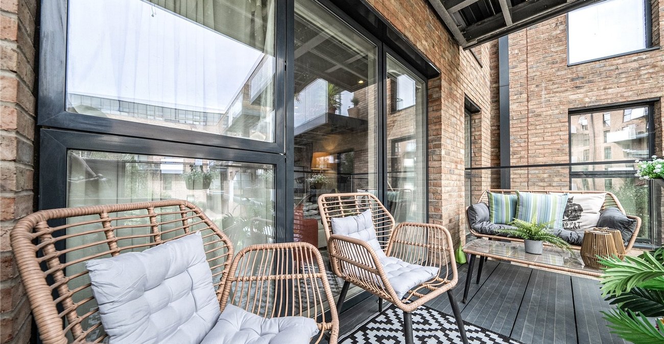 1 bedroom property for sale in Sydenham | Robinson Jackson