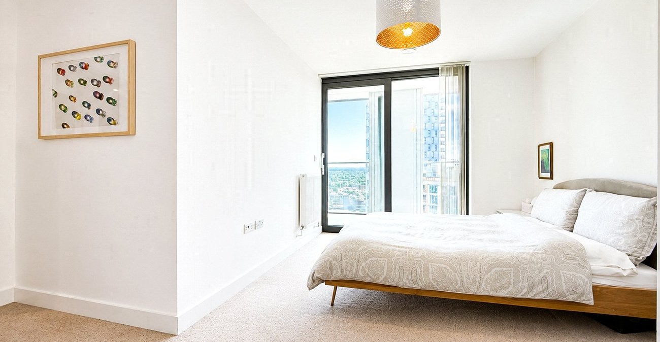 2 bedroom property for sale in Lewisham | Robinson Jackson