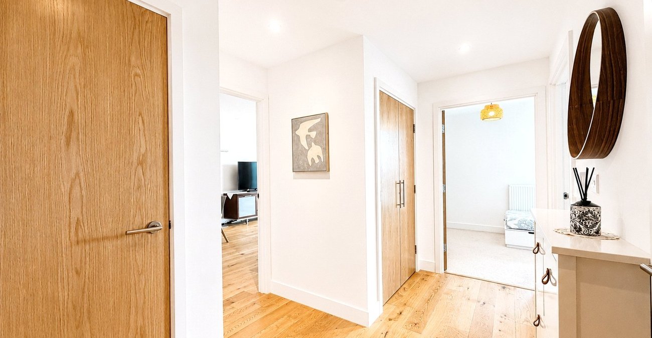 2 bedroom property for sale in Lewisham | Robinson Jackson