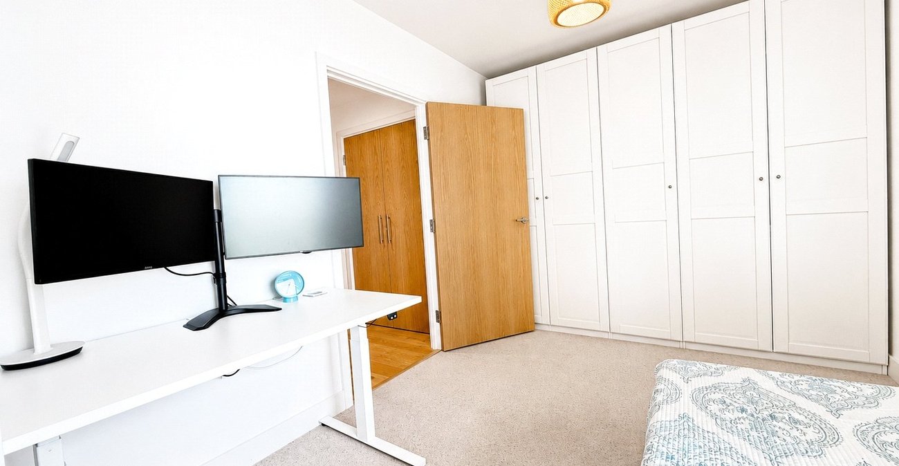 2 bedroom property for sale in Lewisham | Robinson Jackson