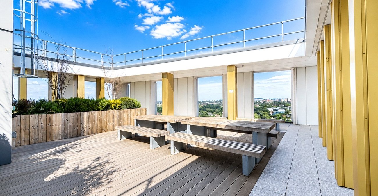 2 bedroom property for sale in Lewisham | Robinson Jackson