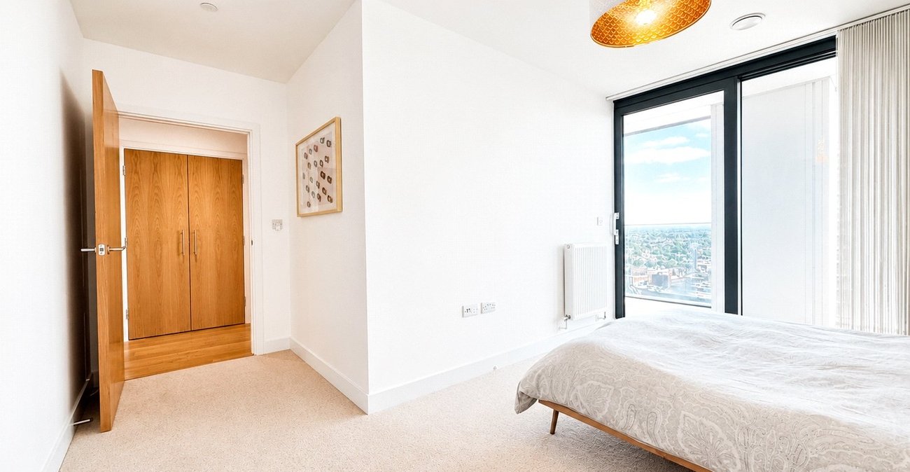 2 bedroom property for sale in Lewisham | Robinson Jackson