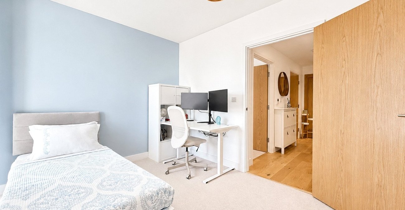 2 bedroom property for sale in Lewisham | Robinson Jackson