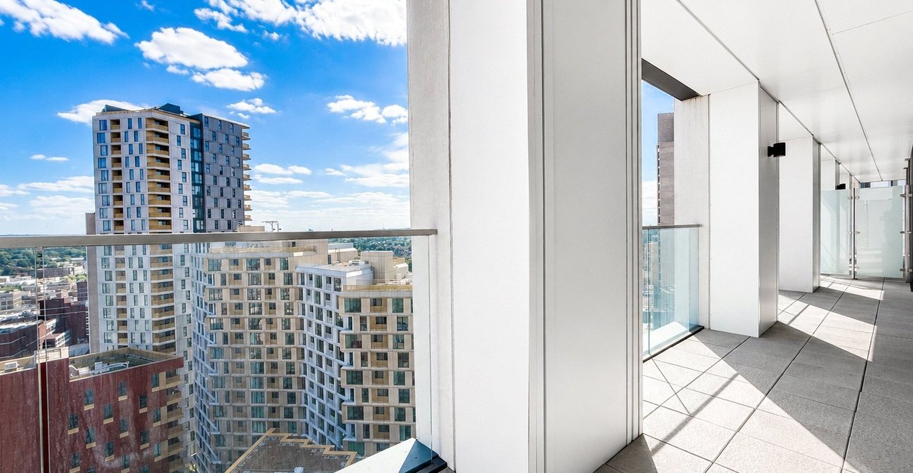 2 bedroom property for sale in Lewisham | Robinson Jackson