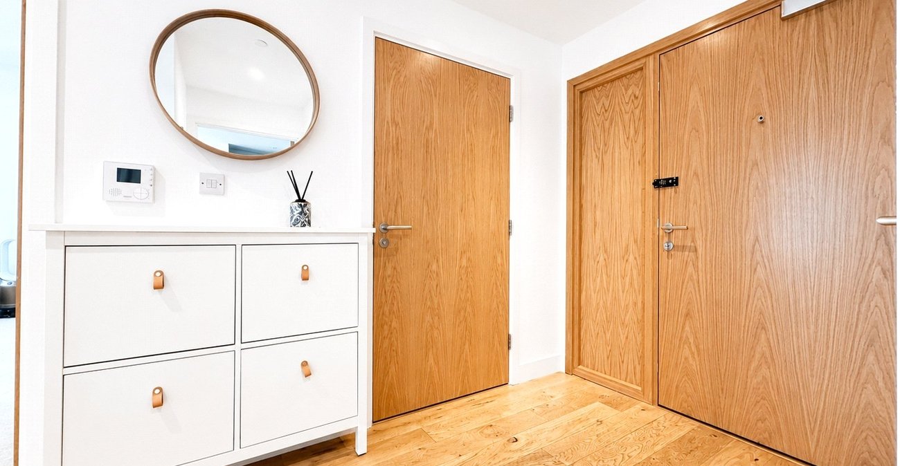 2 bedroom property for sale in Lewisham | Robinson Jackson