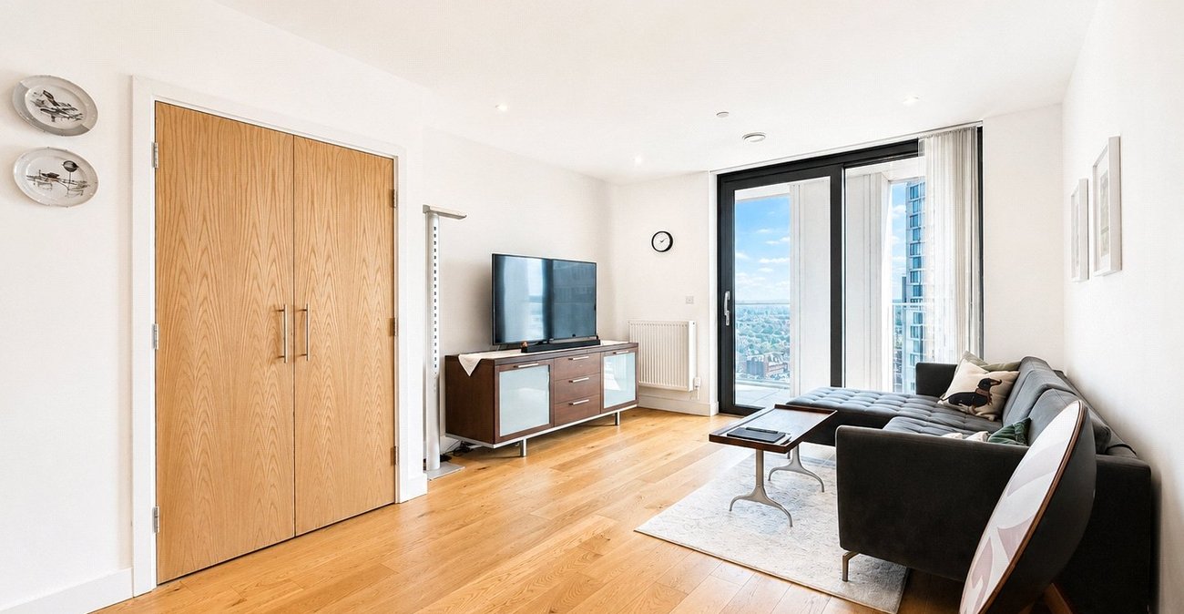2 bedroom property for sale in Lewisham | Robinson Jackson
