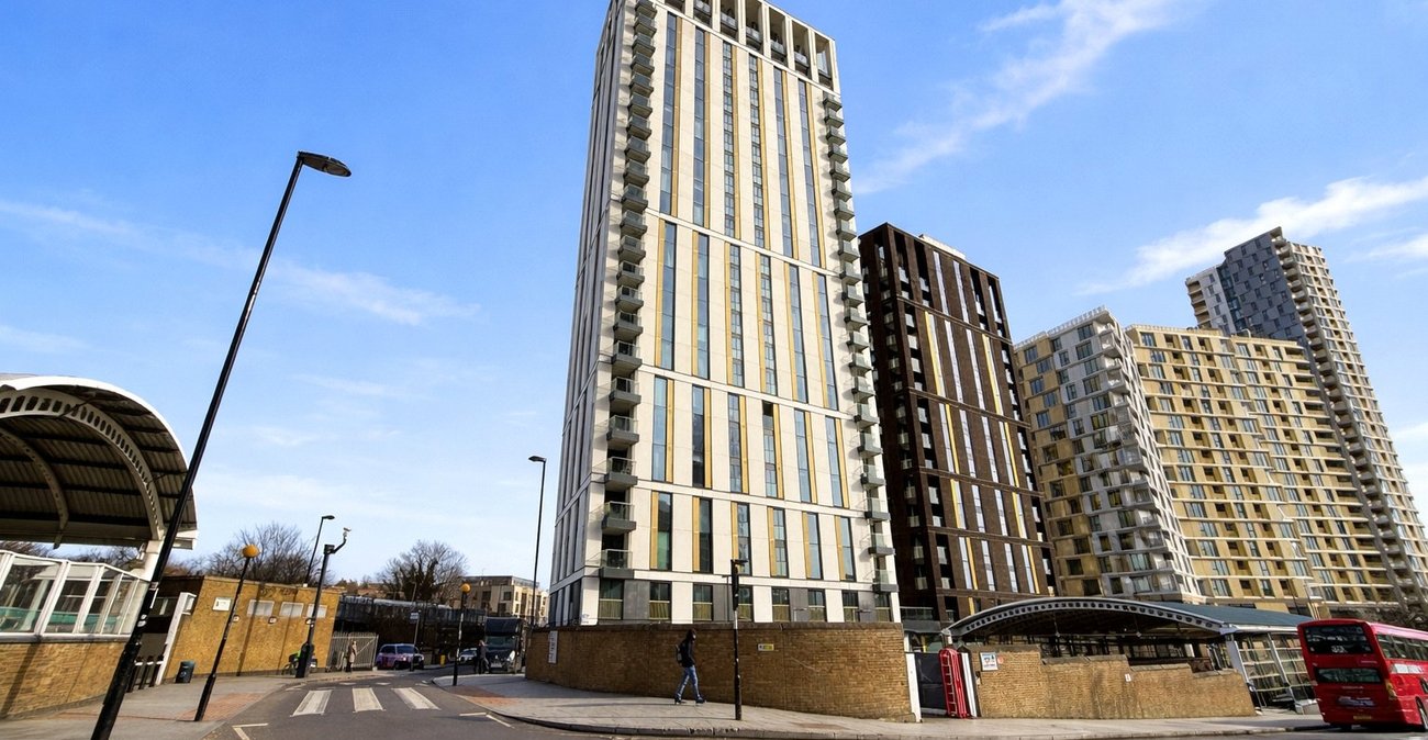 1 bedroom property for sale in London | Robinson Jackson