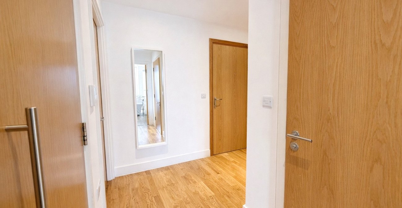 1 bedroom property for sale in London | Robinson Jackson