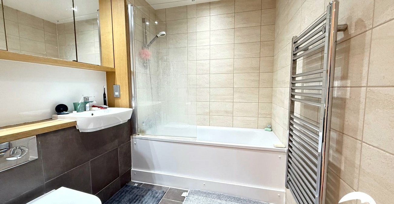 1 bedroom property for sale in London | Robinson Jackson