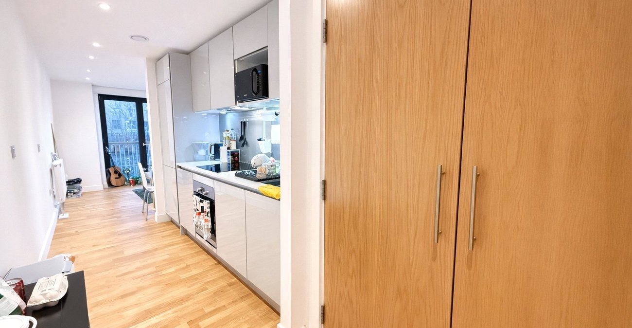 1 bedroom property for sale in London | Robinson Jackson