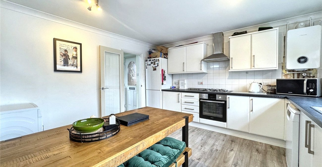 3 bedroom house for sale in Rainham | Robinson Michael & Jackson