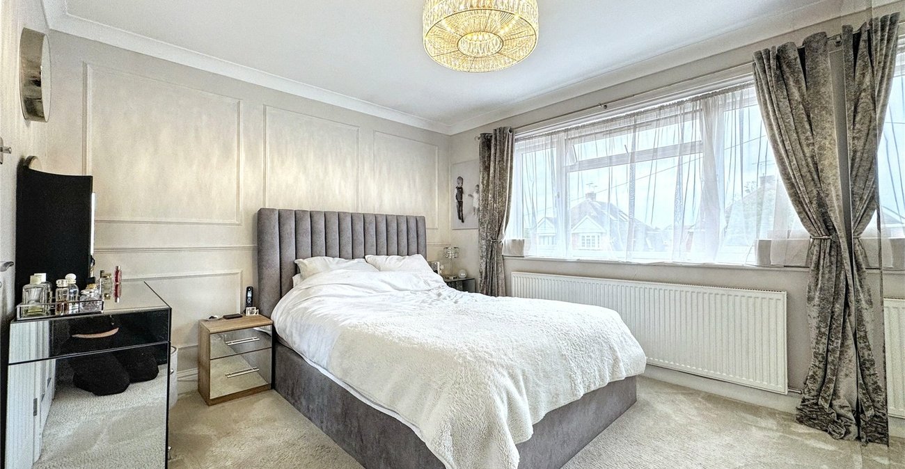 3 bedroom house for sale in Rainham | Robinson Michael & Jackson