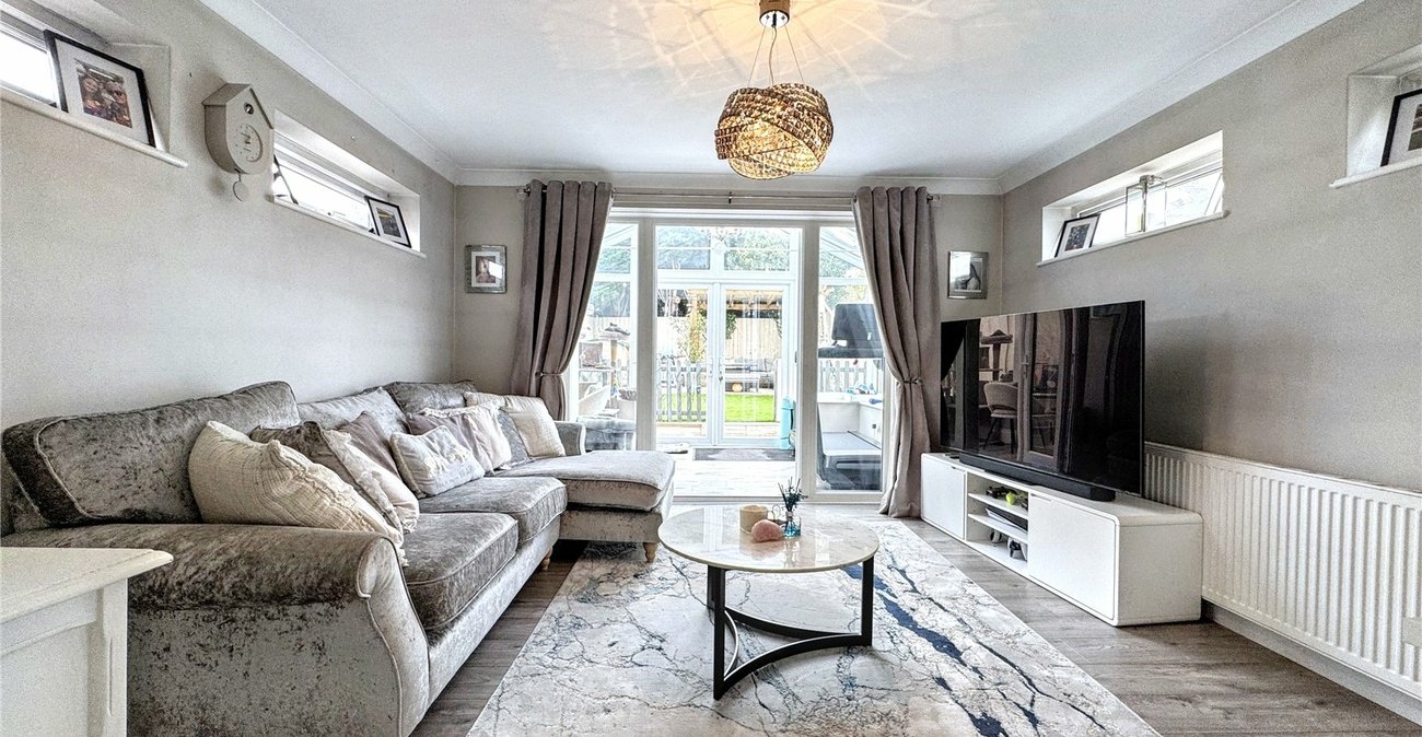 3 bedroom house for sale in Rainham | Robinson Michael & Jackson