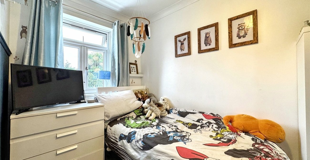 3 bedroom house for sale in Rainham | Robinson Michael & Jackson