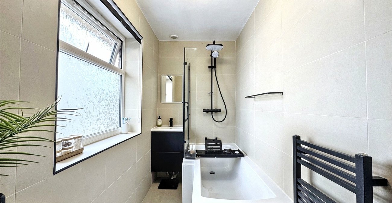 3 bedroom house for sale in Rainham | Robinson Michael & Jackson