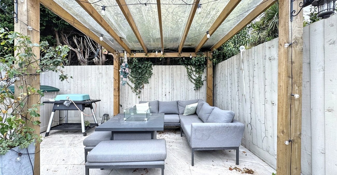 3 bedroom house for sale in Rainham | Robinson Michael & Jackson