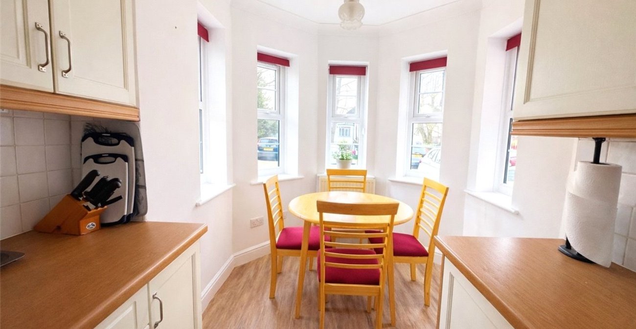 2 bedroom property to rent in South Orpington | Robinson Jackson