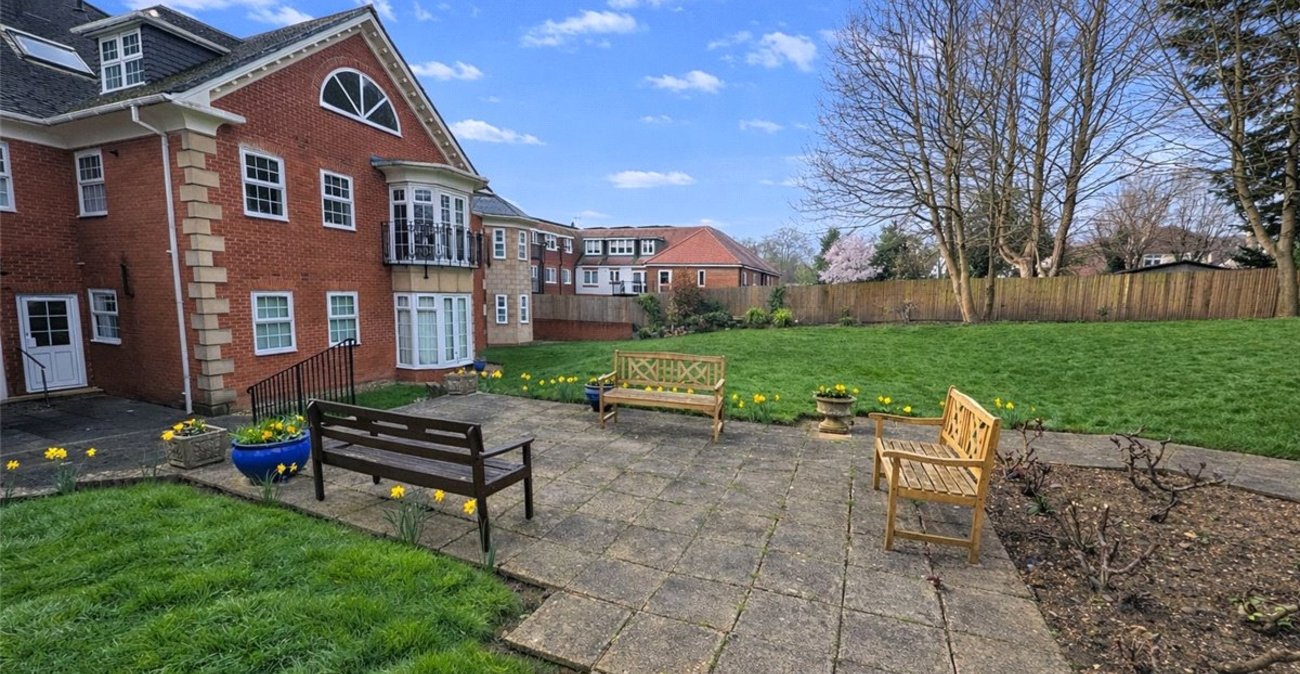 2 bedroom property to rent in South Orpington | Robinson Jackson