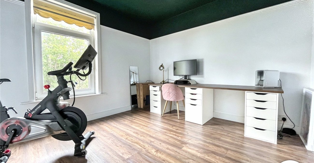 2 bedroom house for sale in Strood | Robinson Michael & Jackson