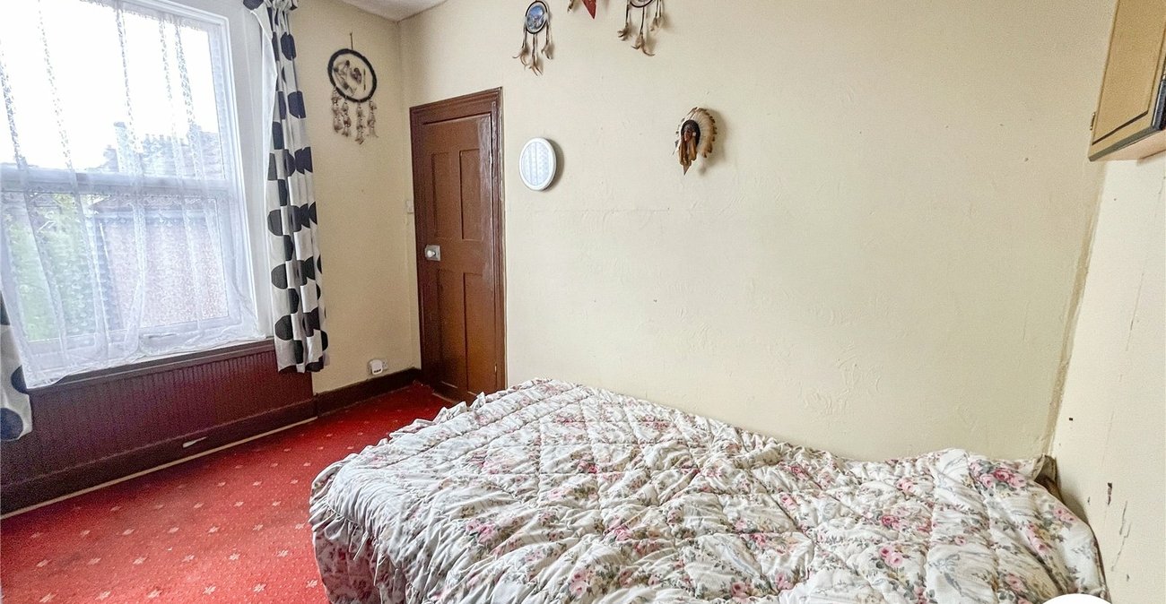 3 bedroom house for sale in Strood | Robinson Michael & Jackson