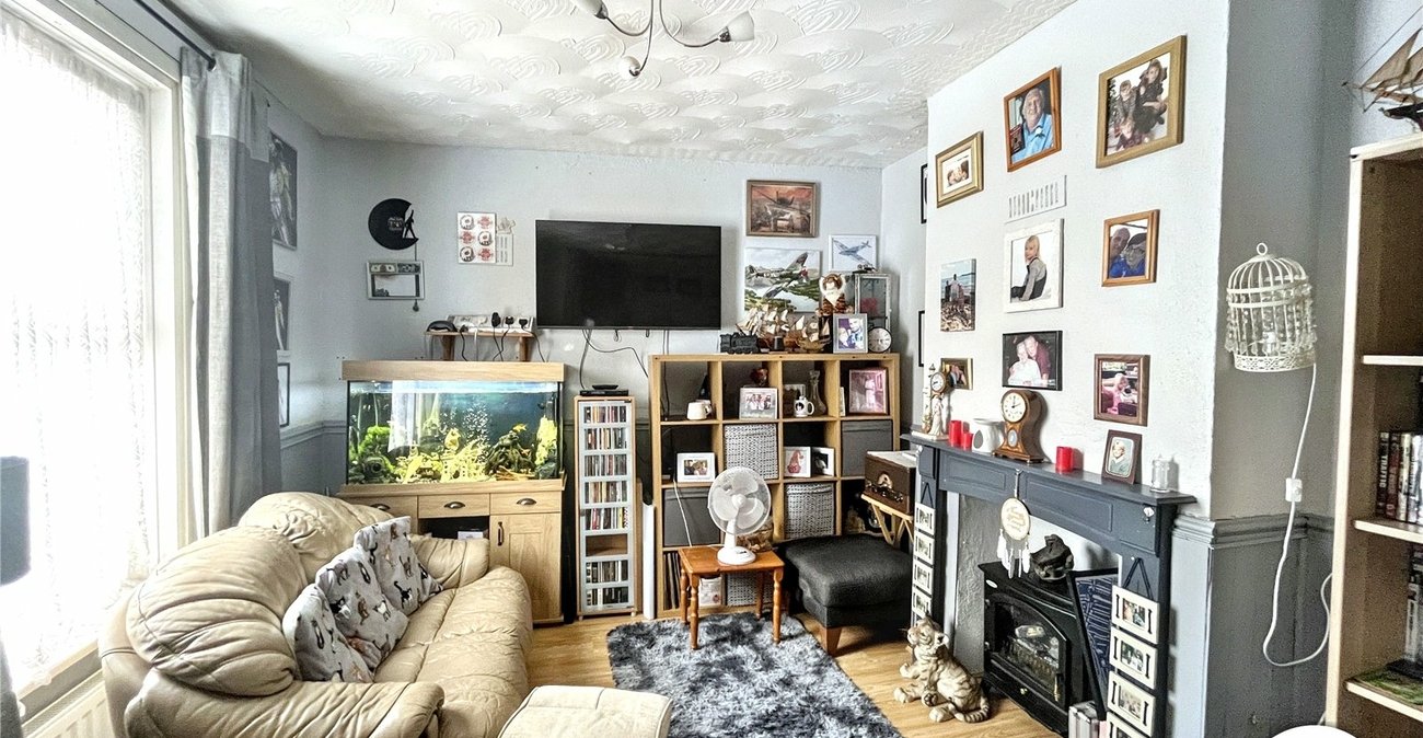 3 bedroom house for sale in Strood | Robinson Michael & Jackson