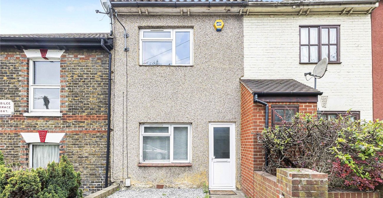 2 bedroom house for sale in Strood | Robinson Michael & Jackson