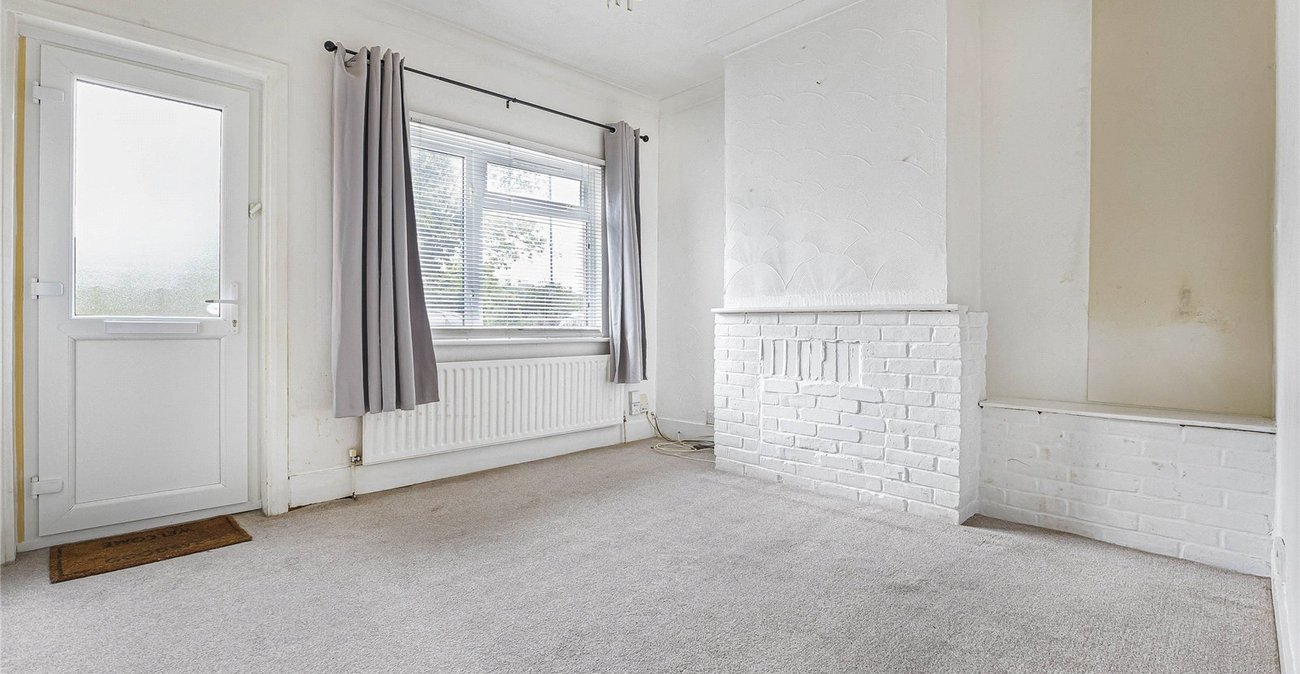 2 bedroom house for sale in Strood | Robinson Michael & Jackson