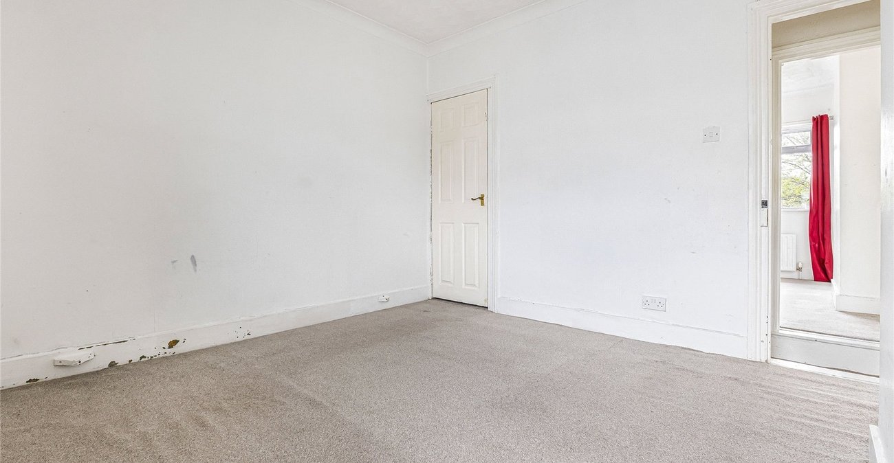 2 bedroom house for sale in Strood | Robinson Michael & Jackson