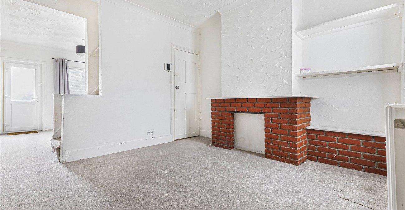 2 bedroom house for sale in Strood | Robinson Michael & Jackson