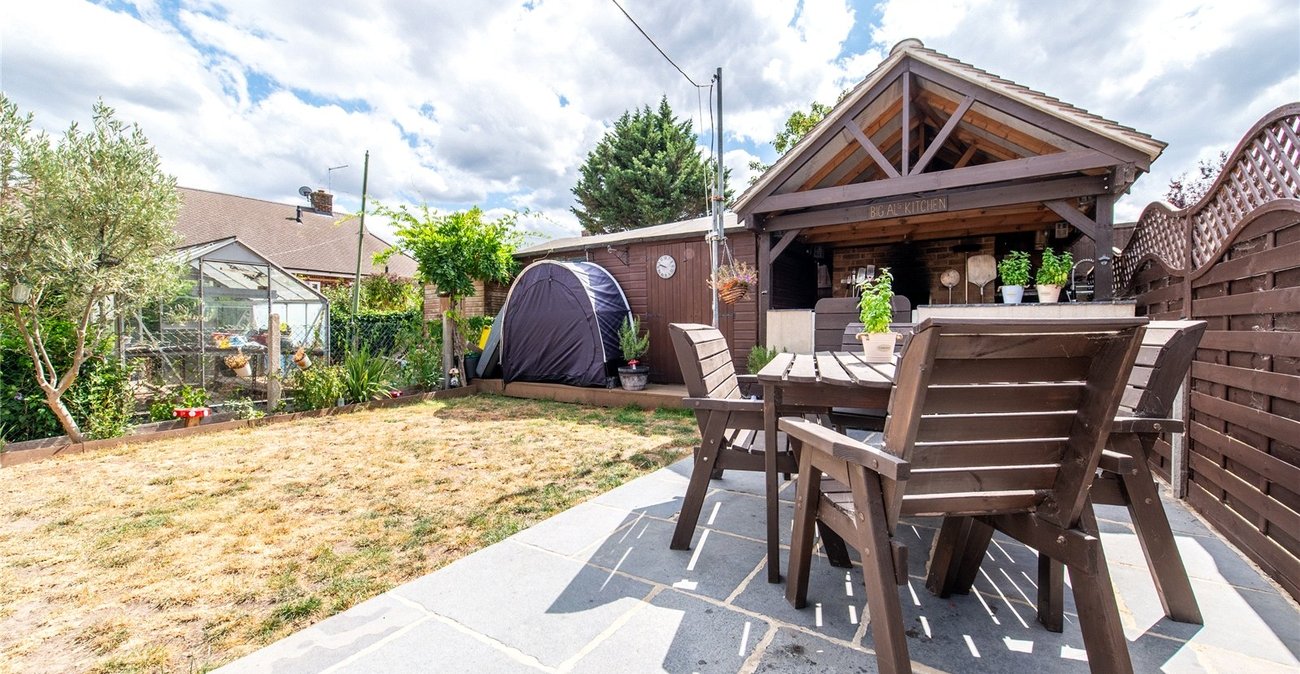 7 bedroom house for sale in Higham | Robinson Michael & Jackson