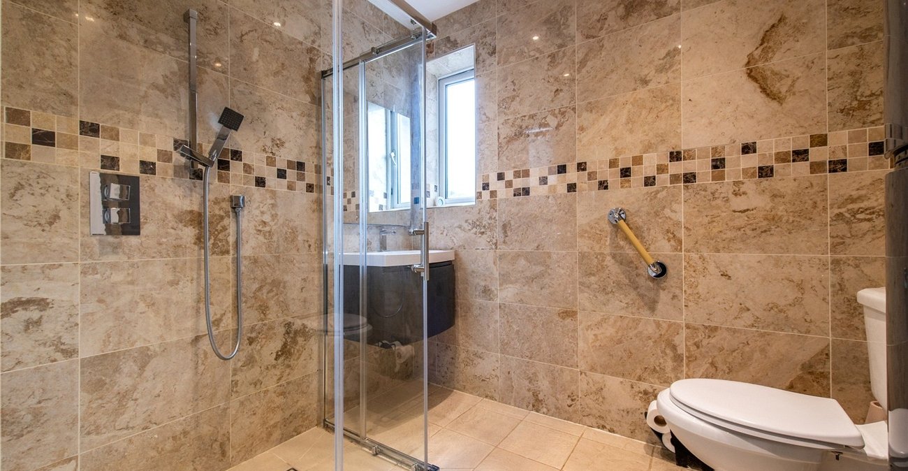 7 bedroom house for sale in Higham | Robinson Michael & Jackson