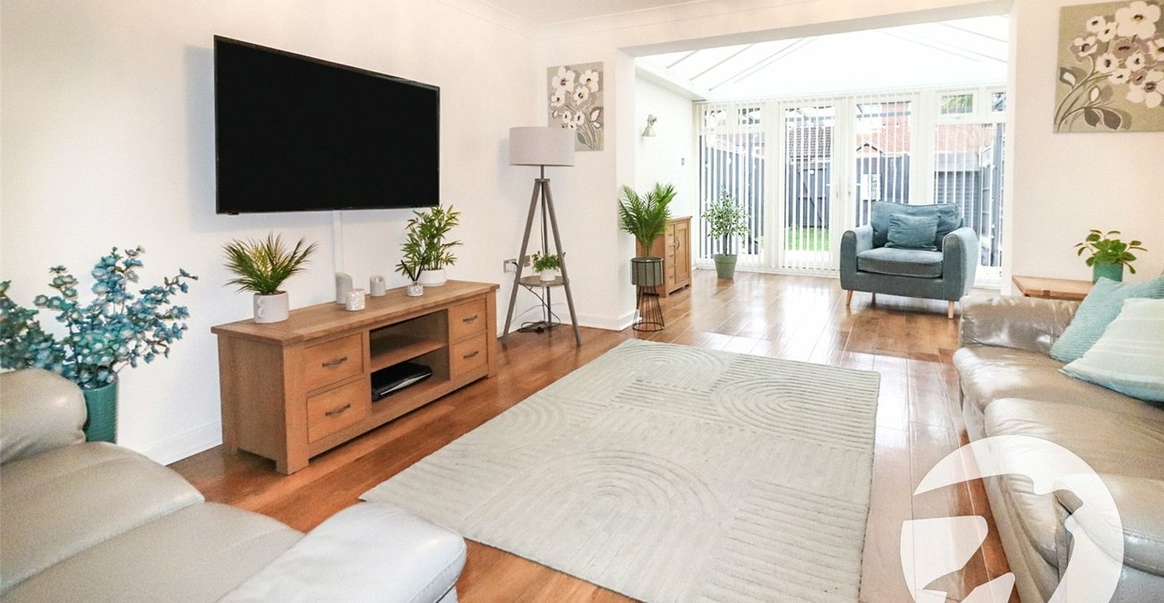 2 bedroom house for sale in Erith | Robinson Jackson