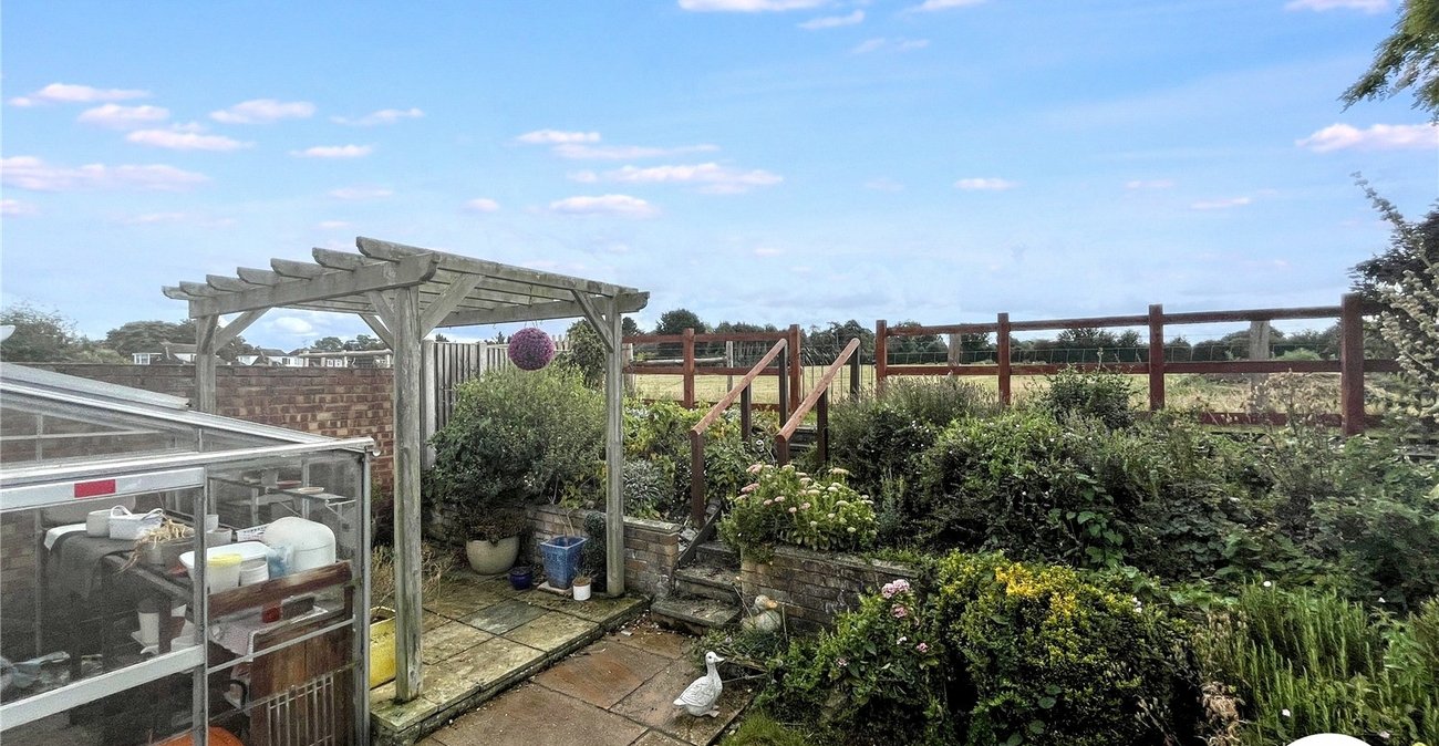 3 bedroom bungalow for sale in Sittingbourne | Robinson Michael & Jackson