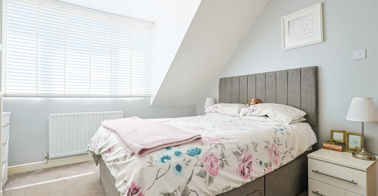 5 bedroom bungalow for sale in Sittingbourne | Robinson Michael & Jackson