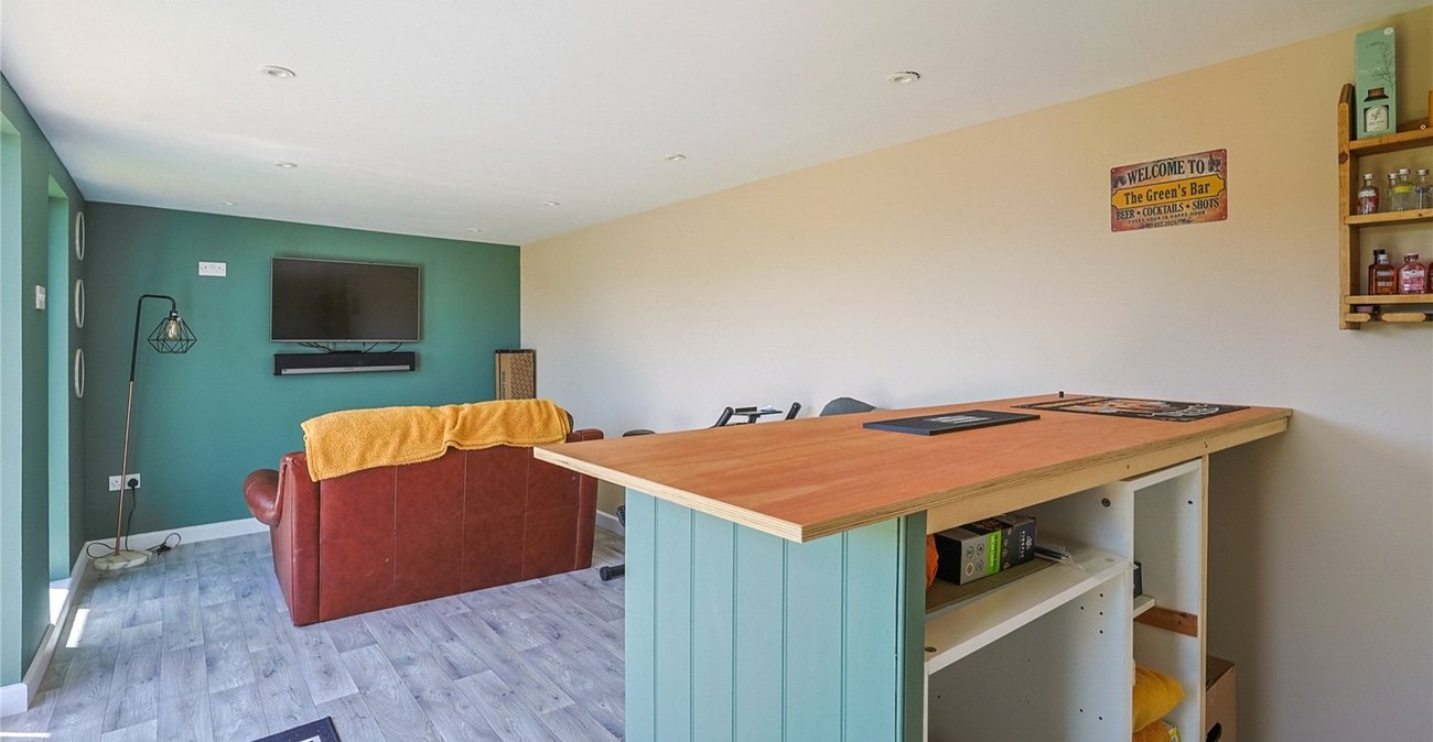 5 bedroom bungalow for sale in Sittingbourne | Robinson Michael & Jackson