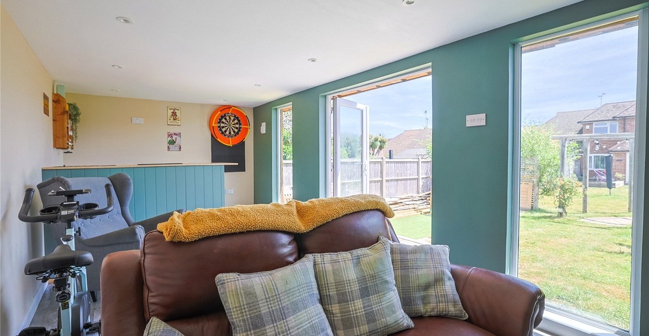 5 bedroom bungalow for sale in Sittingbourne | Robinson Michael & Jackson