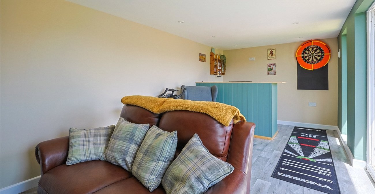5 bedroom bungalow for sale in Sittingbourne | Robinson Michael & Jackson