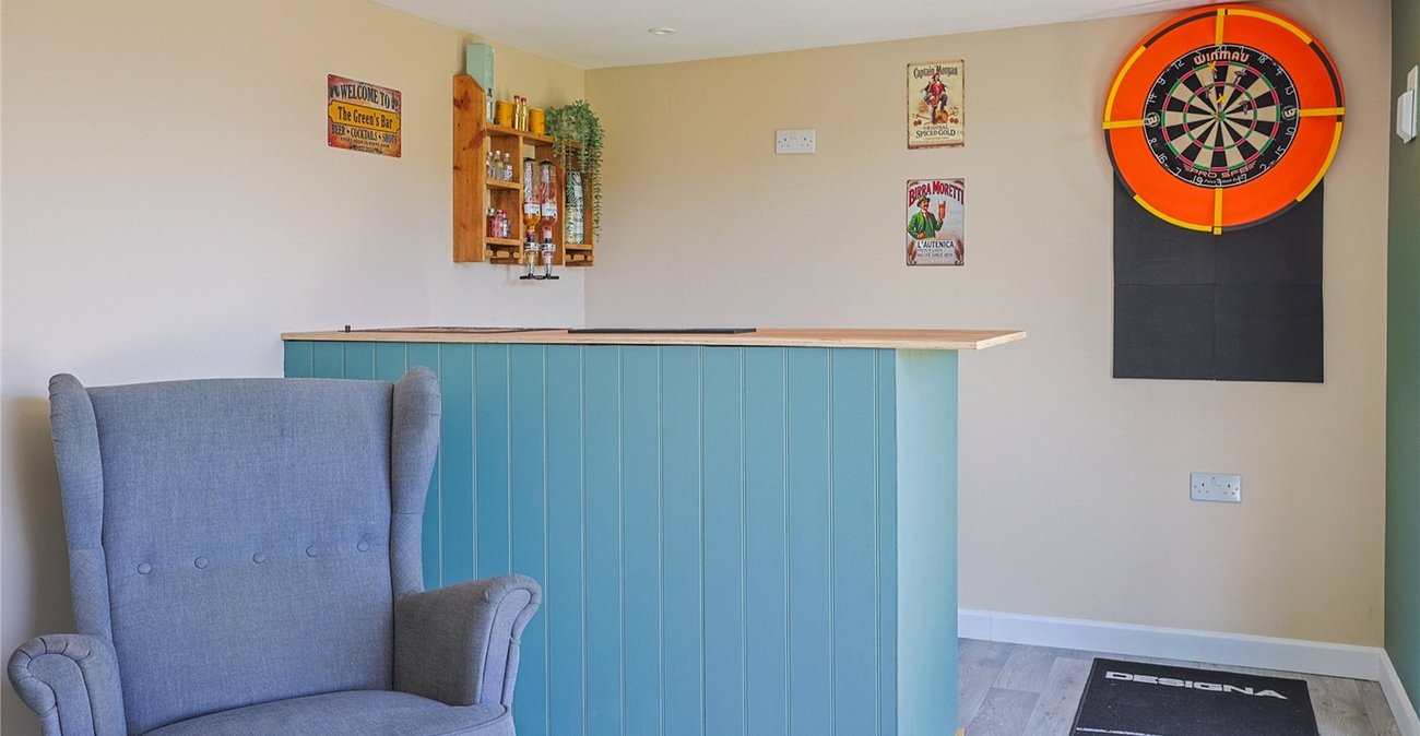 5 bedroom bungalow for sale in Sittingbourne | Robinson Michael & Jackson