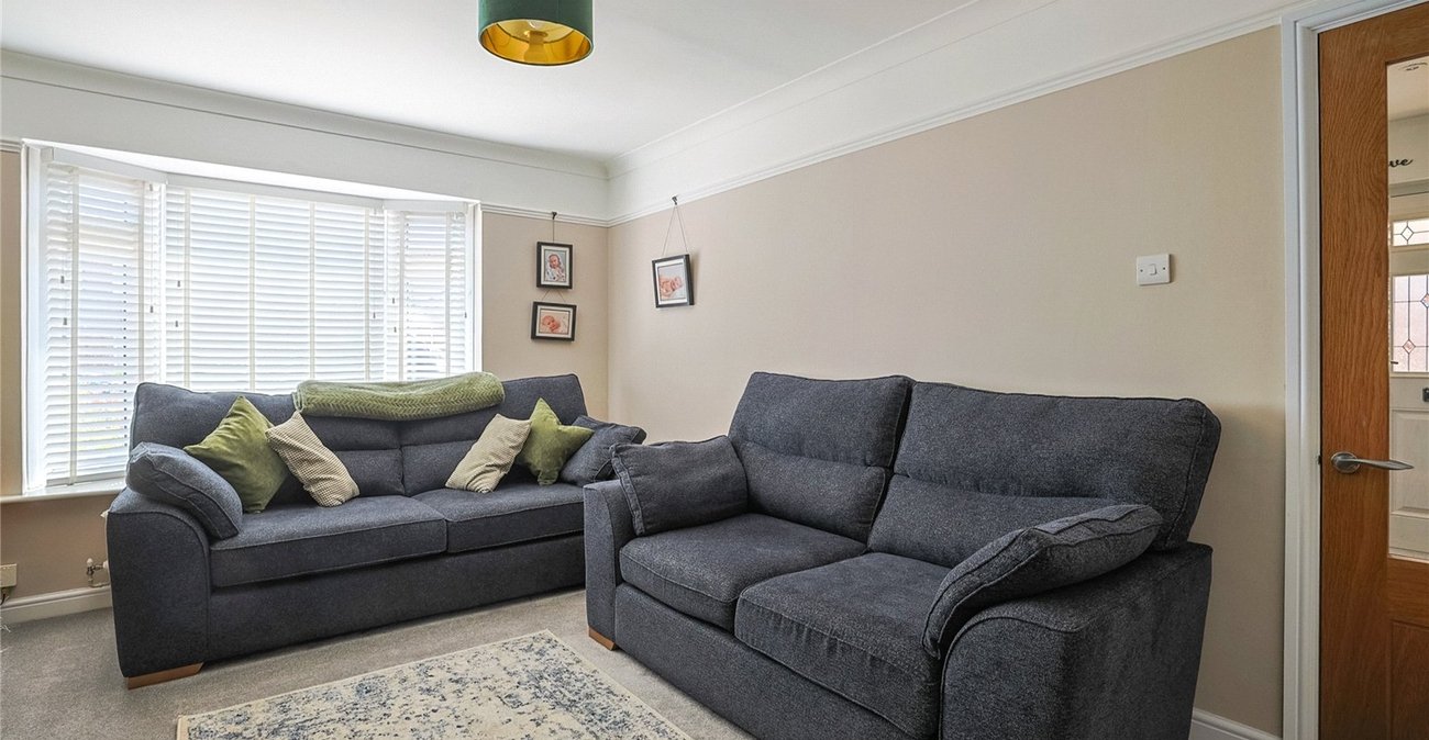 5 bedroom bungalow for sale in Sittingbourne | Robinson Michael & Jackson