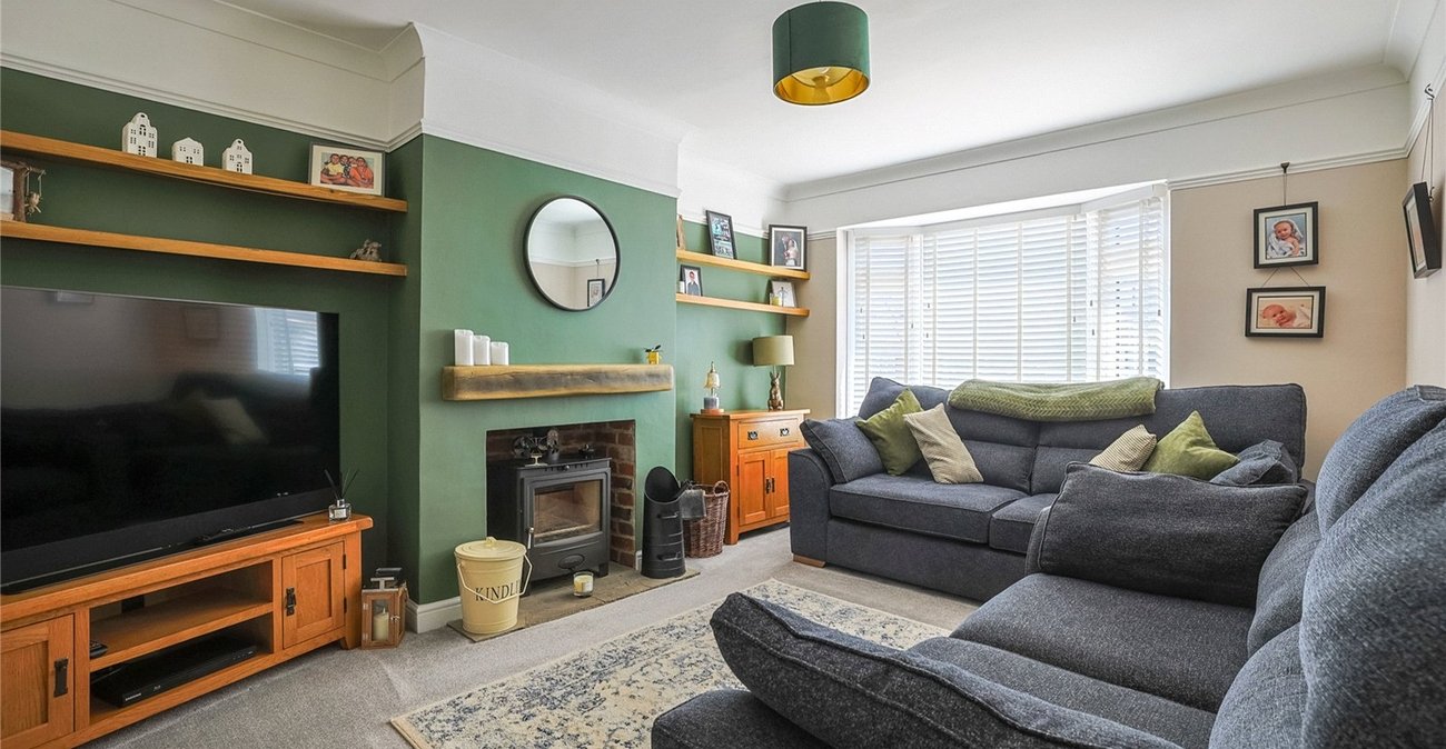 5 bedroom bungalow for sale in Sittingbourne | Robinson Michael & Jackson